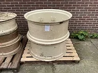 34 inch velg (2x) - afbeelding 1 van  2