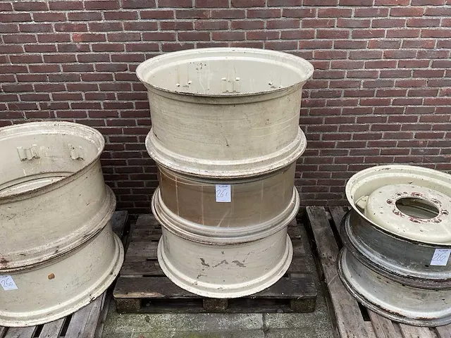 34 inch velg (3x) - afbeelding 1 van  3