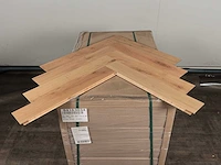34 m2 parket eiken visgraat mutliplank - 660 x 110 x 14 mm - afbeelding 3 van  4