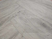 34 m2 pvc spc click visgraat - 610 x 150 x 4 mm - afbeelding 1 van  3