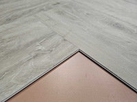 34 m2 pvc spc click visgraat - 610 x 150 x 4 mm - afbeelding 2 van  3