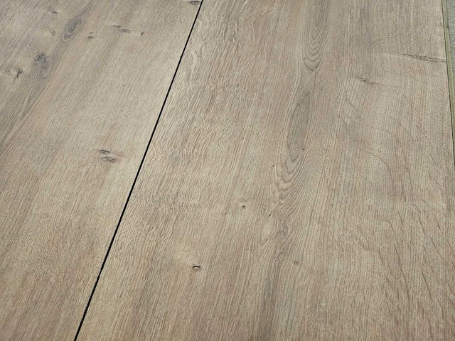 35 m2 laminaat plank - 1285 x 327 x 8 mm - afbeelding 1 van  3