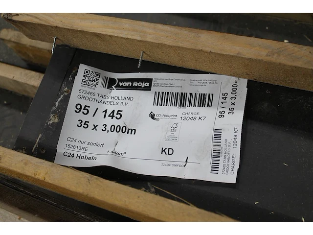 35 vurenhouten geschaafde balken 95 x 145 mm en lengte 300 cm (1,446 m3). let op! kavel is onderdeel van co... onderdeel van combinatiekavel combinatiekavel van kavels b238 t/m b244 zijnde 234 vurenhouten geschaafde balken 95 x 145 mm en lengte 300 cm (1,446 m3). - afbeelding 3 van  3