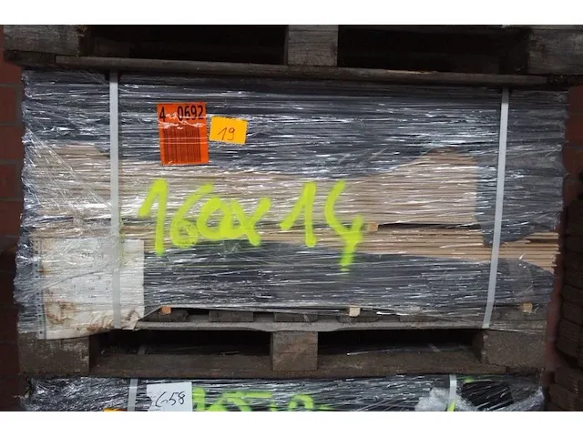 35,70 m² massief eiken parket - afbeelding 1 van  5