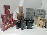 36 flessen parfum/eau de toilette. - afbeelding 1 van  7