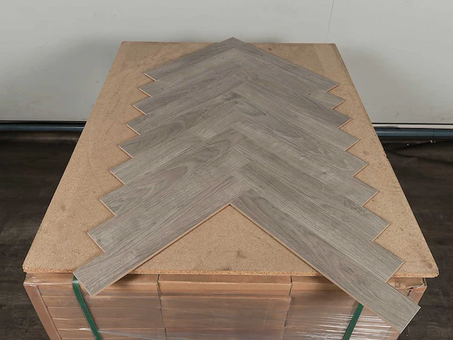 36 m2 laminaat visgraat - 504 x 84 x 8 mm - afbeelding 3 van  4