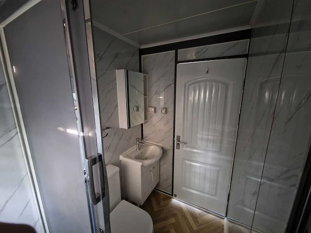36m2 tiny house met glazenwand - afbeelding 7 van  16