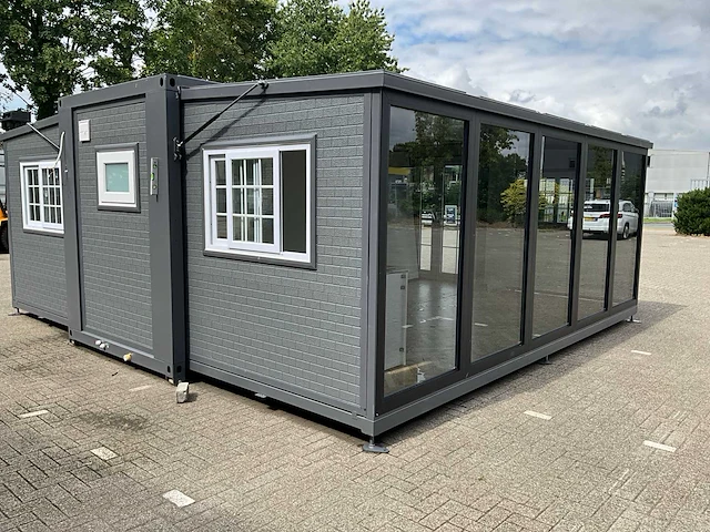 36m2 tiny house met glazenwand - afbeelding 12 van  16
