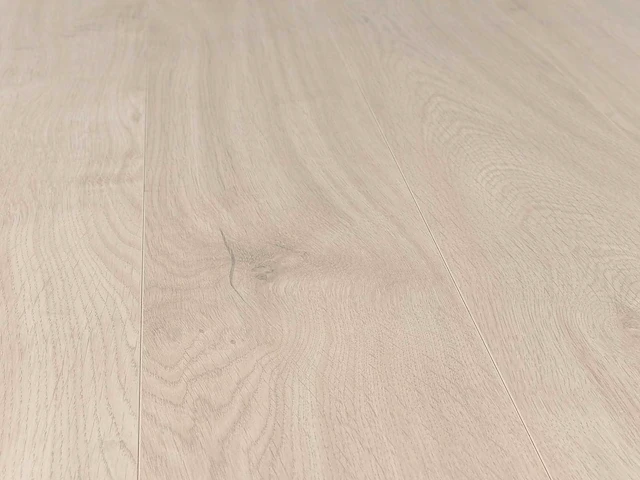 37 m2 laminaat plank - 1285 x 192 x 8 mm - afbeelding 1 van  4