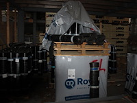 37 rollen bitumen afwerking royalflex 470k14 op 2 pallets. 37x 5 meter. - afbeelding 1 van  3