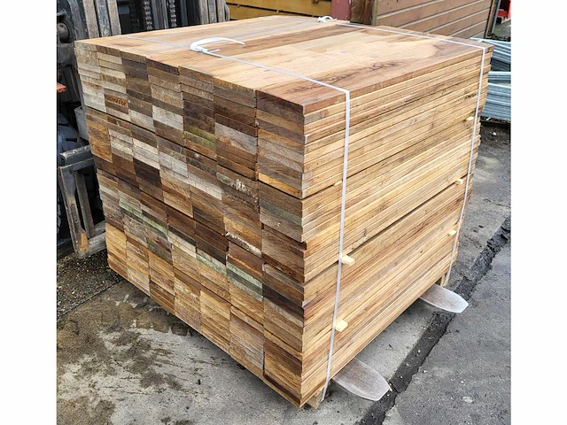 37.2 m2 tanimbuca planken 21 x 140mm , 280 st./ 95 cm - afbeelding 1 van  9
