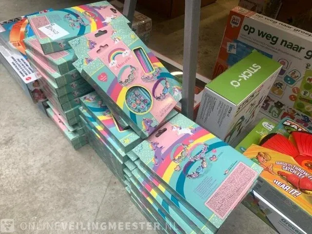 37x a-merk speelgoed w.o. jumbo, hot wheels, stick-o - afbeelding 5 van  8