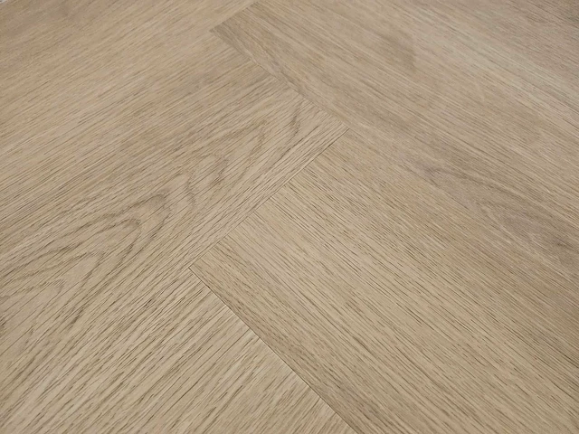 38 m2 pvc spc click visgraat - 610 x 150 x 5 mm - afbeelding 1 van  3