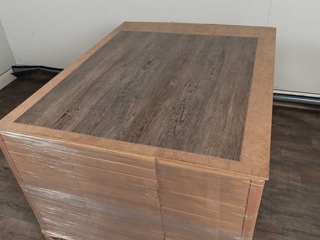 38 m2 vinyl stroken verlijmen - 988 x 163 x 2 mm - afbeelding 4 van  4