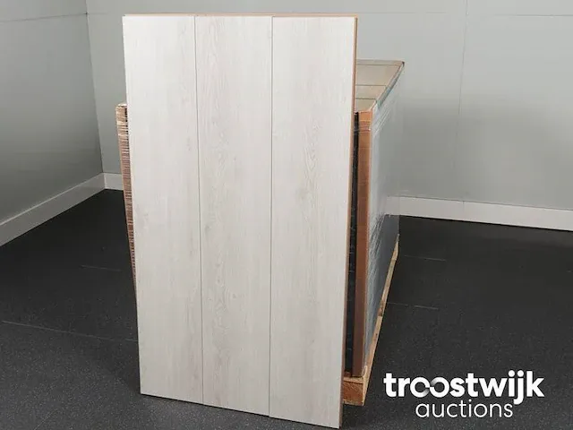 39 m2 colossal breed laminaat - 1290 x 240 x 8 mm - afbeelding 4 van  4