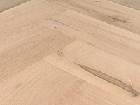 39 m2 parket eiken visgraat mutliplank - 750 x 130 x 14 mm - afbeelding 1 van  4