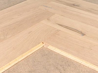 39 m2 parket eiken visgraat mutliplank - 750 x 130 x 14 mm - afbeelding 2 van  4