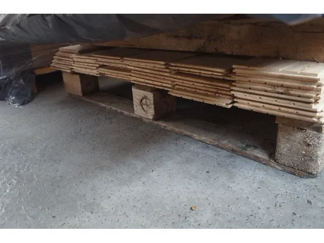39,19 m² massief eiken parket - afbeelding 2 van  4