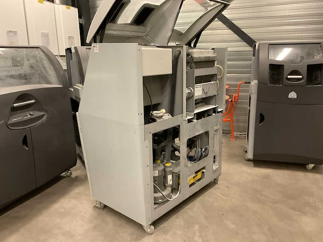 3d systems projet 860pro / 660pro full color 3d printers met toebehoren en partij reserve onderdelen - afbeelding 30 van  48