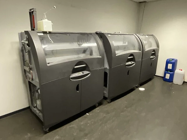 3d systems projet 860pro / 660pro full color 3d printers met toebehoren en partij reserve onderdelen - afbeelding 42 van  48