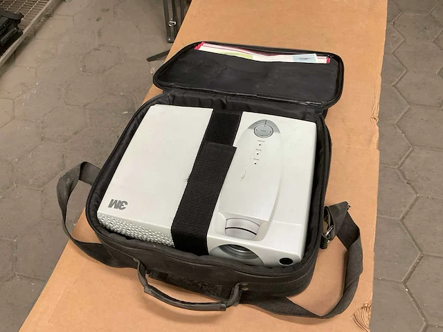 3m x45 projector lcd - afbeelding 6 van  7