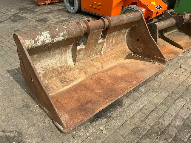 3v graafbak - afbeelding 1 van  9