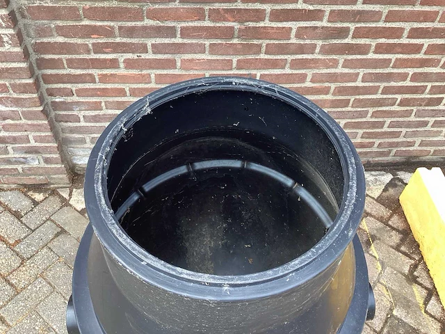 3x 160 mm gaten - rioolput - afbeelding 4 van  4