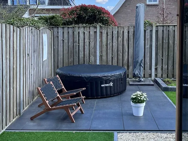 3x 6-persoons opblaasbare buitenspa's - afbeelding 2 van  9