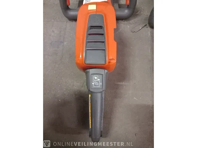 3x accu heggenschaar husqvarna, 520ihd60 - afbeelding 22 van  22