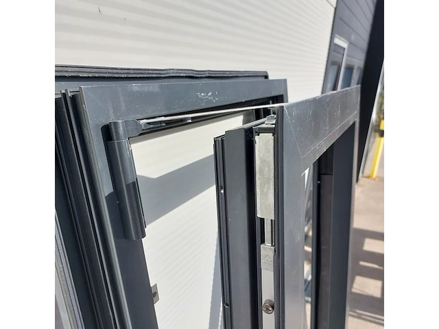 3x aluminium kozijn met kiepraam, zwartgrijs (mat) - afbeelding 11 van  12