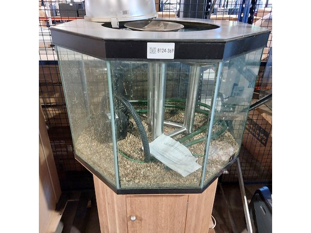 3x aquarium met toebehoren, o.a. marina - afbeelding 3 van  7