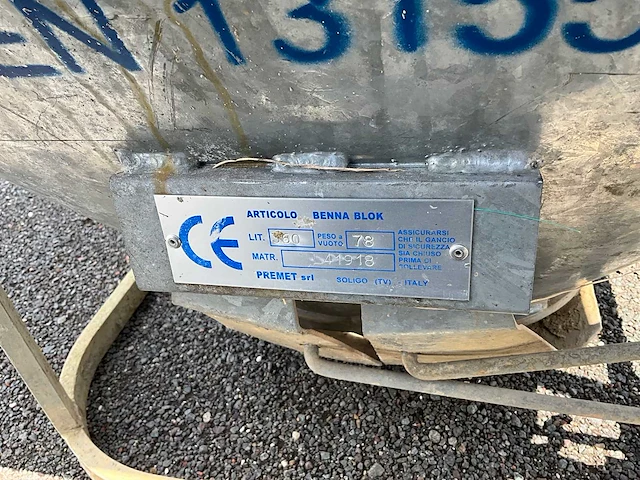 3x betonkubel 300/350l - afbeelding 9 van  17