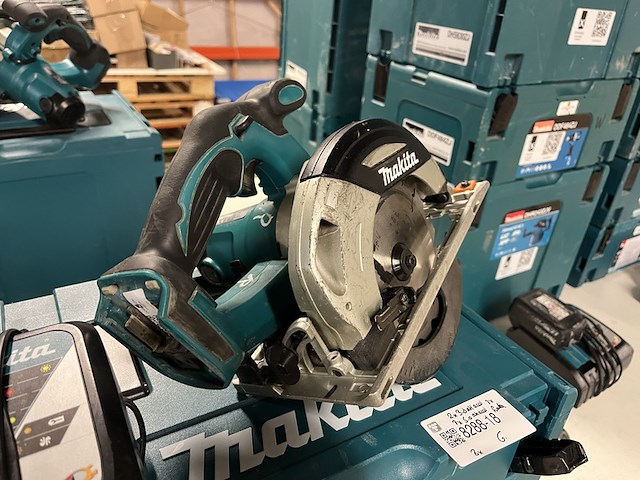 3x bouwgereedschap, 3x accu, 1x lader, m-boxen makita, 1x djv182zj, 1x dhs630zj, 1x dhr242zjv - afbeelding 4 van  11