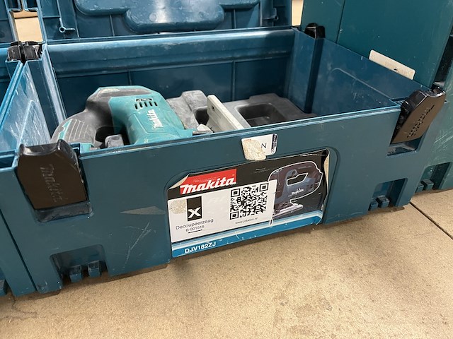 3x bouwgereedschap in m-box (2x decoupeerzaag, 1x combihamer) makita, 2x djv182zj, 1x dhr242zjv - afbeelding 3 van  6