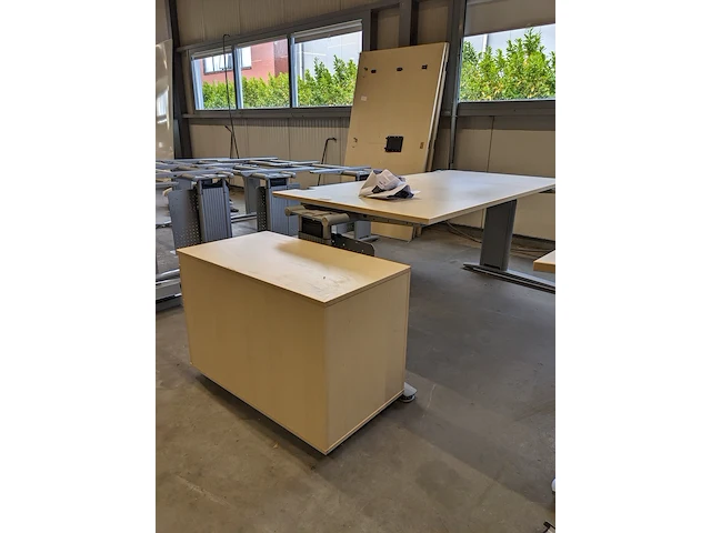 3x bureau met 2x ladeblok - afbeelding 4 van  8