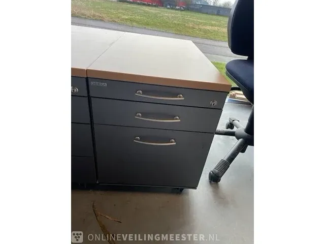3x bureaustoel, 2x ladenblok en 2x sidetable - afbeelding 2 van  6