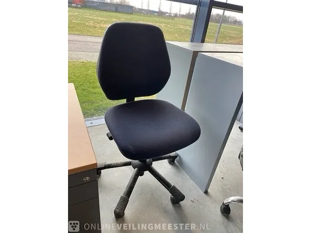 3x bureaustoel, 2x ladenblok en 2x sidetable - afbeelding 4 van  6