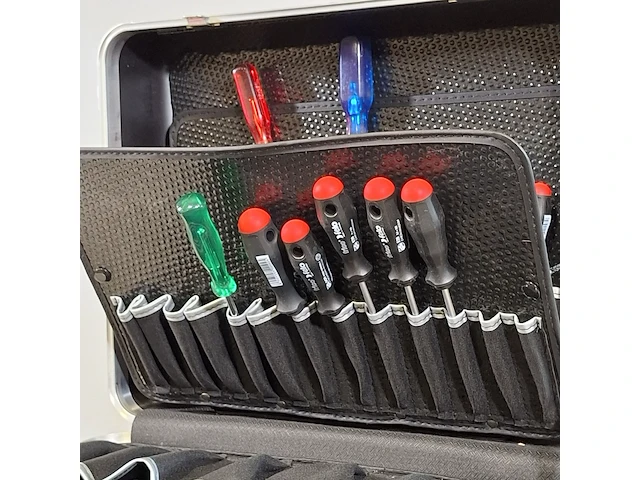 3x deels gevulde gereedschapskoffer, parrat - afbeelding 2 van  21