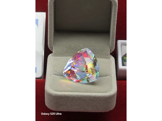 3x diamant 0,29 ct/ topaas 68,30 ct / ammoliet 20,55 ct - afbeelding 15 van  49