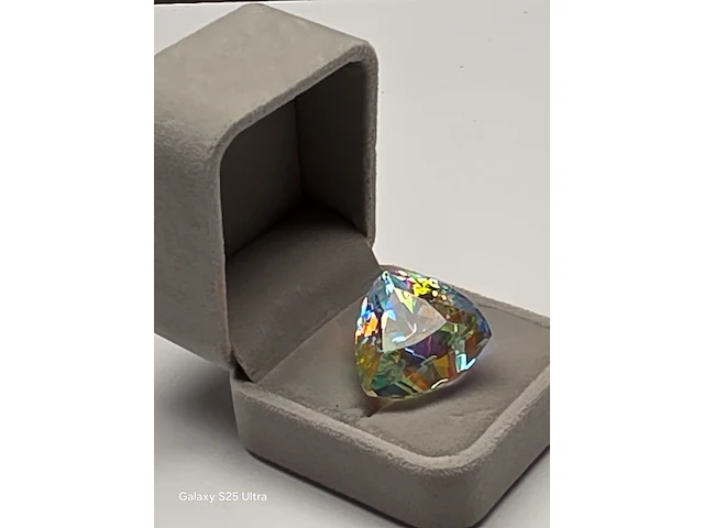 3x diamant 0,29 ct/ topaas 68,30 ct / ammoliet 20,55 ct - afbeelding 18 van  49