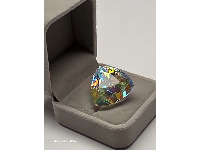 3x diamant 0,29 ct/ topaas 68,30 ct / ammoliet 20,55 ct - afbeelding 19 van  49