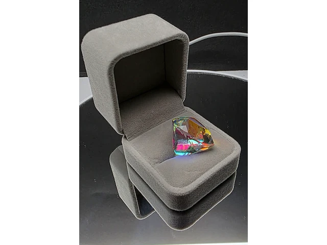 3x diamant 0,29 ct/ topaas 68,30 ct / ammoliet 20,55 ct - afbeelding 32 van  49