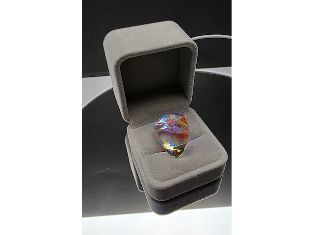 3x diamant 0,29 ct/ topaas 68,30 ct / ammoliet 20,55 ct - afbeelding 33 van  49