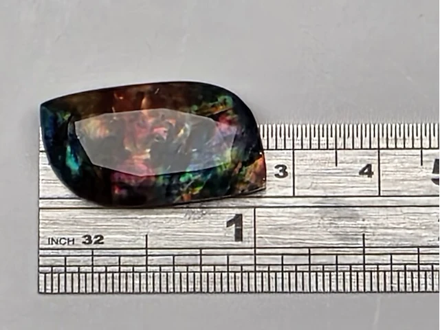 3x diamant 0,29 ct/ topaas 68,30 ct / ammoliet 20,55 ct - afbeelding 36 van  49