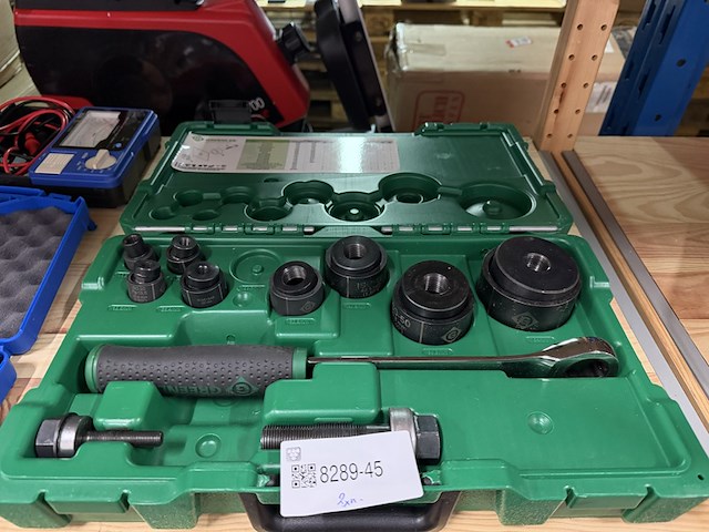 3x divers bouwgereedschap w.o. slagmoersleutel, w.o. greenlee - afbeelding 2 van  7