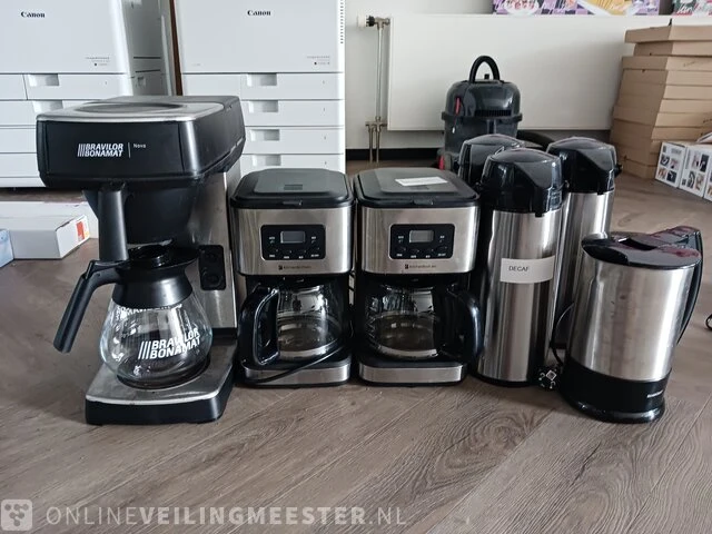 3x diverse koffiezetapparaat o.a. bravilor bonamat - afbeelding 1 van  9