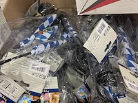 3x doos diversen w.o. plastic zakken en feestartikelen - afbeelding 3 van  6