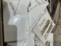 3x dozen sieraden - afbeelding 4 van  8