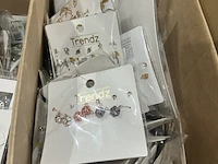 3x dozen sieraden - afbeelding 7 van  8