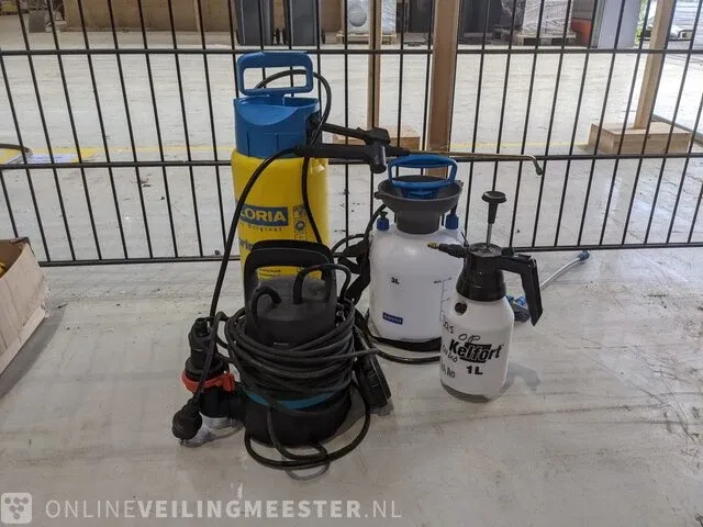3x drukvat met een dompelpomp o.a. gloria en gardena - afbeelding 2 van  7